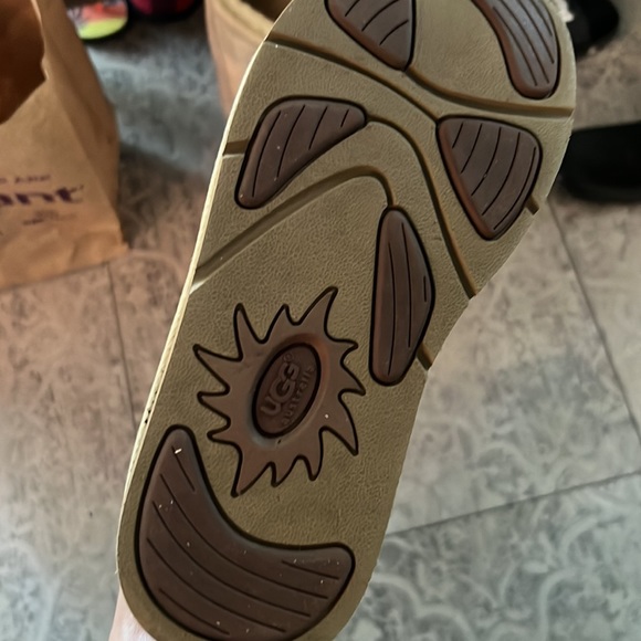 UGG boots. Size 7 - Picture 7 of 8